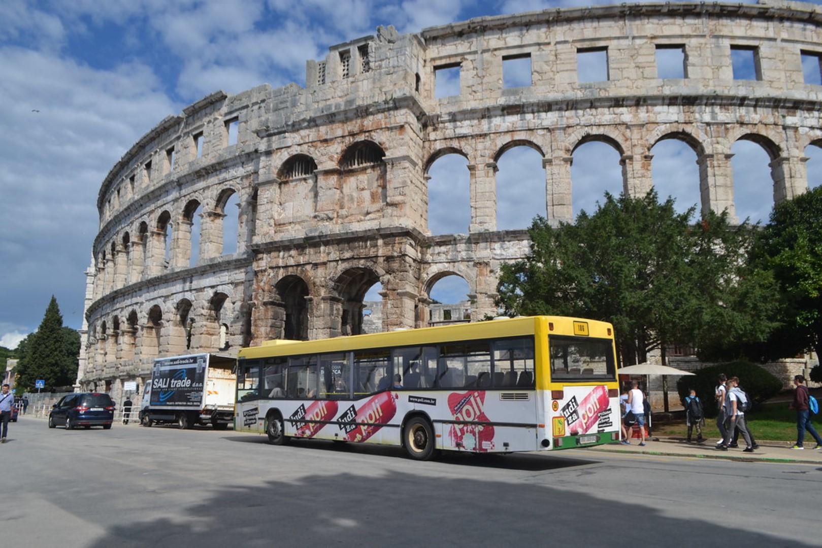 U protekla 24 sata 136 novih slučajeva